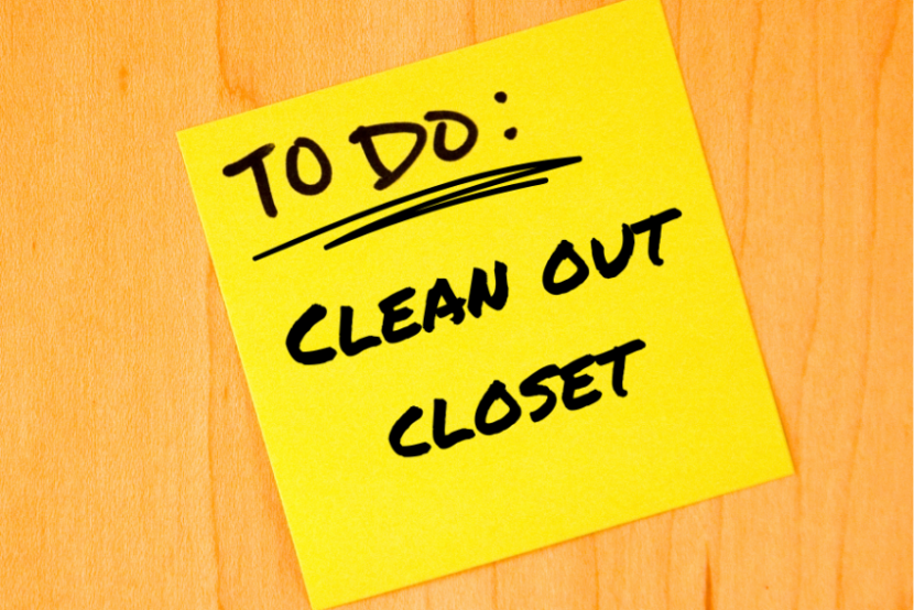 6 Steps to Clean Out Your Closet